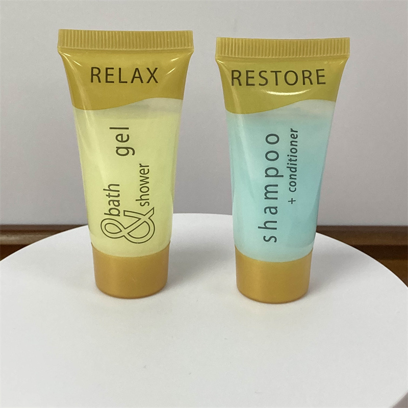 Shampoo Tube 02